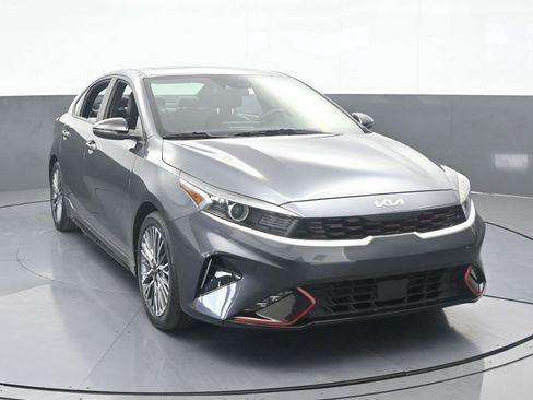 Used 2022 Kia Forte GT-Line w/ GT-Line Premium Package image 9