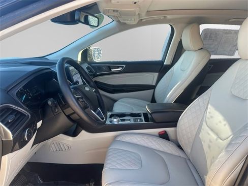 Used 2023 Ford Edge Titanium w/ Class II Trailer Tow Package image 9