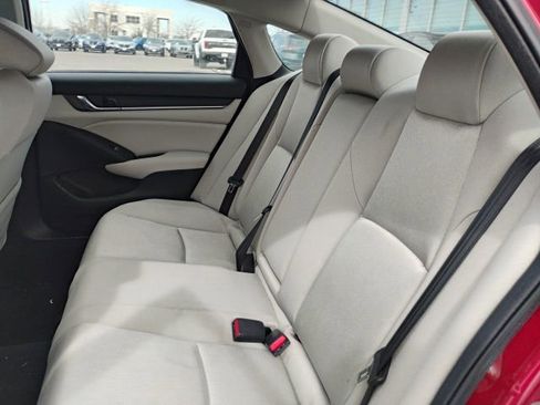 Used 2019 Honda Accord LX image 9