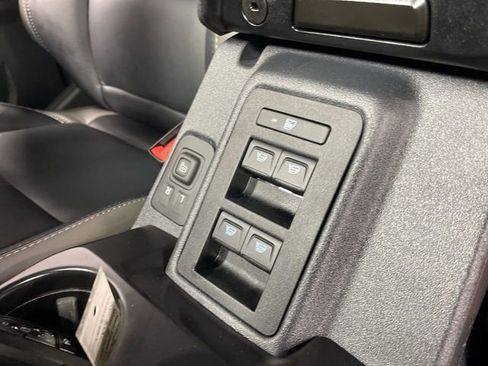 Used 2025 Ford Bronco Outer Banks w/ Sasquatch Package AWD/4WD image 13