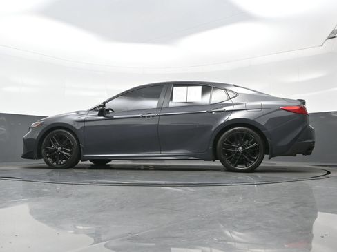 Used 2025 Toyota Camry SE w/ Convenience Package FWD image 29