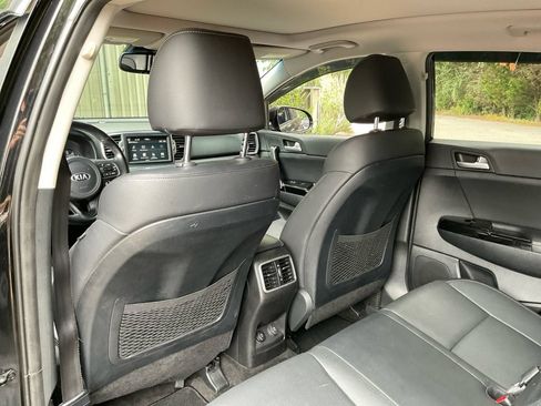 Used 2018 Kia Sportage EX w/ EX Technology Package FWD image 30
