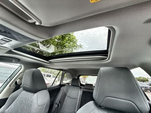 Used 2025 Toyota RAV4 XLE w/ Convenience Package FWD image 17