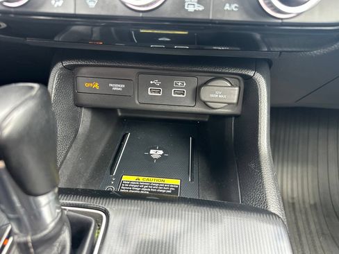 Used 2023 Honda Civic Touring image 5
