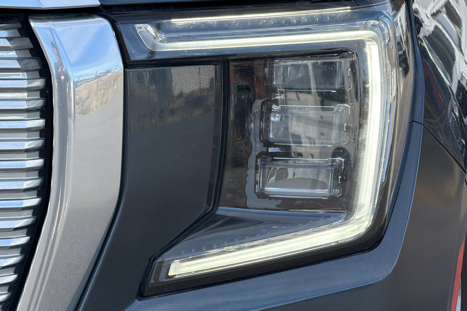 Used 2021 GMC Yukon XL Denali w/ Denali Premium Package AWD/4WD image 49