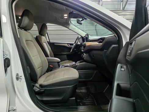 Used 2021 Ford Escape SE w/ Convenience Package image 14