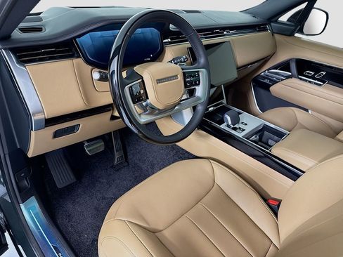 New 2026 Land Rover Range Rover SE image 9