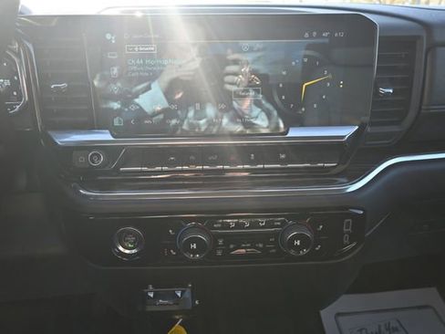 Used 2023 Chevrolet Silverado 1500 LT image 31