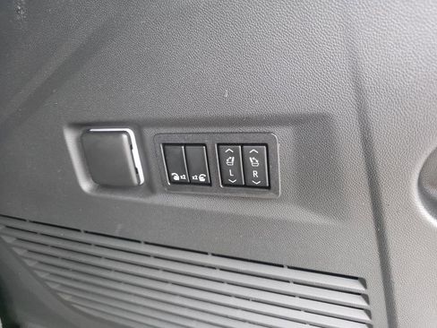 Used 2021 Chevrolet Tahoe RST w/ Luxury Package image 21