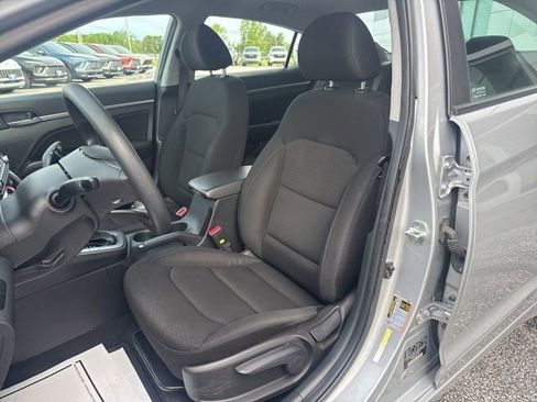 Used 2020 Hyundai Elantra SEL w/ Cargo Package (C1) FWD image 12