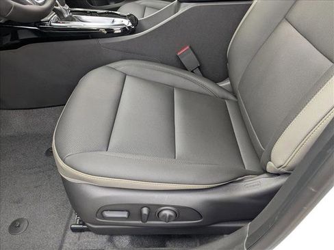 New 2026 Chevrolet Trax ACTIV w/ Sunroof Package image 4