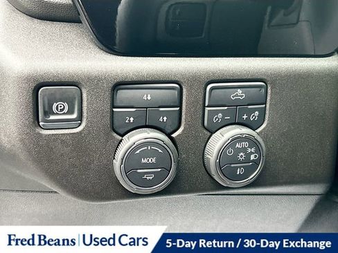 Used 2025 Chevrolet Silverado 2500 LT w/ Convenience Package AWD/4WD image 12
