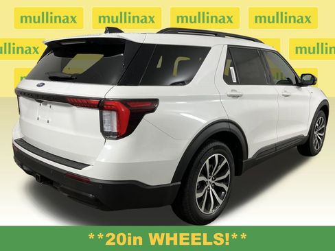 New 2026 Ford Explorer ST-Line RWD image 4
