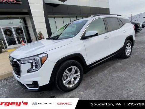 Certified 2022 GMC Terrain SLE w/ Driver Convenience Package image 5
