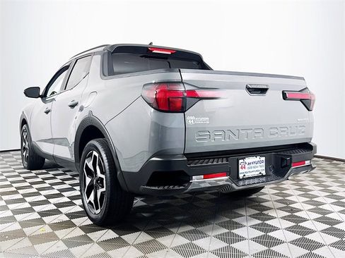 Used 2022 Hyundai Santa Cruz Limited image 6