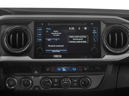 Used 2017 Toyota Tacoma TRD Off-Road AWD/4WD image 13