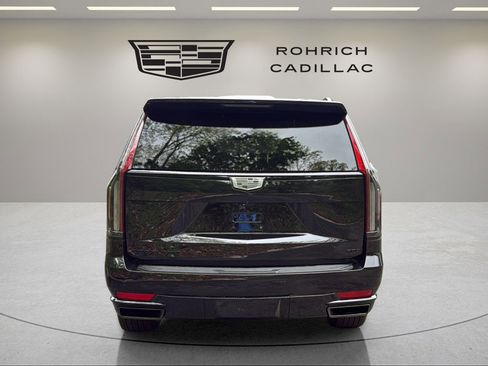Certified 2023 Cadillac Escalade Sport w/ LPO, ONYX Package AWD/4WD image 9