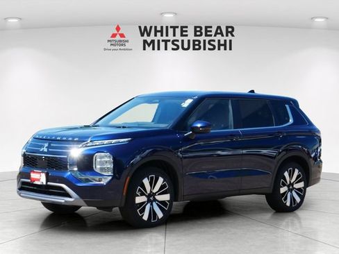 Used 2026 Mitsubishi Outlander SE AWD/4WD image 2
