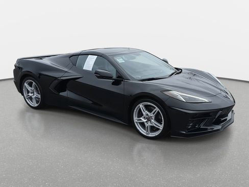 Used 2023 Chevrolet Corvette Stingray Preferred Cpe w/ Z51 Performance Package image 3