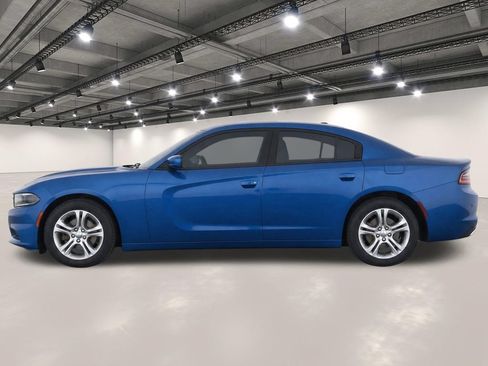 Used 2021 Dodge Charger SXT w/ Leather Interior Group RWD image 6