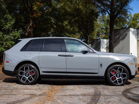 Used 2022 Rolls-Royce Cullinan Black Badge AWD/4WD image 6