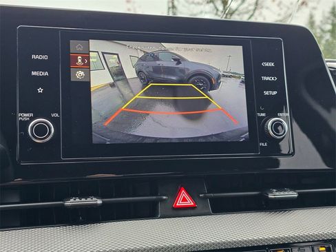 Used 2023 Kia Sportage LX image 20