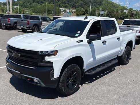 Used 2021 Chevrolet Silverado 1500 LT Trail Boss w/ Bed Protection Package AWD/4WD image 26