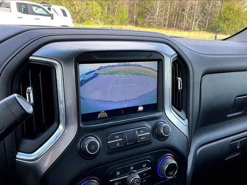 Used 2022 Chevrolet Silverado 1500 LT Trail Boss AWD/4WD image 15