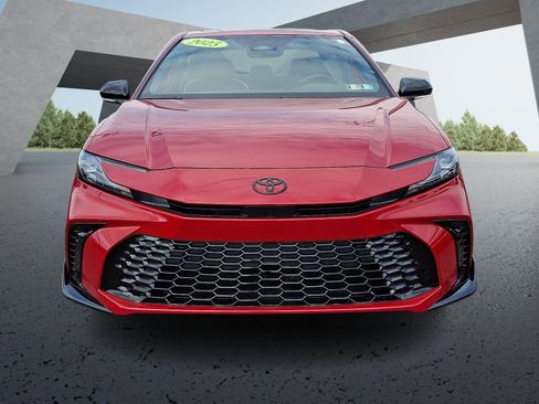 Used 2026 Toyota Camry Hybrid w/ Multimedia Upgrade Package image 2