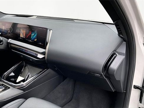 Used 2025 BMW X3 xDrive30i image 15