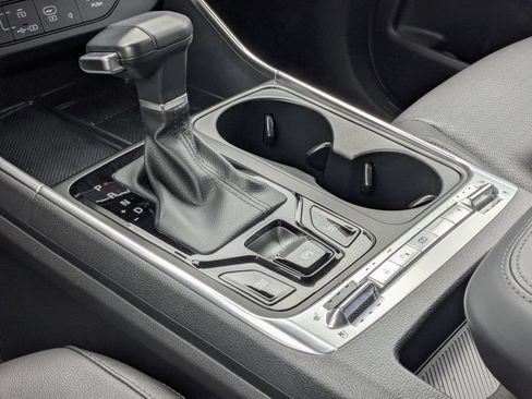 Used 2025 Kia Carnival SX Prestige FWD image 33