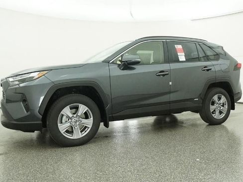 New 2025 Toyota RAV4 XLE image 18