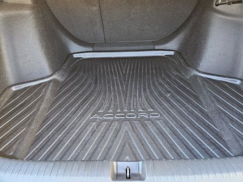 Used 2024 Honda Accord EX image 33