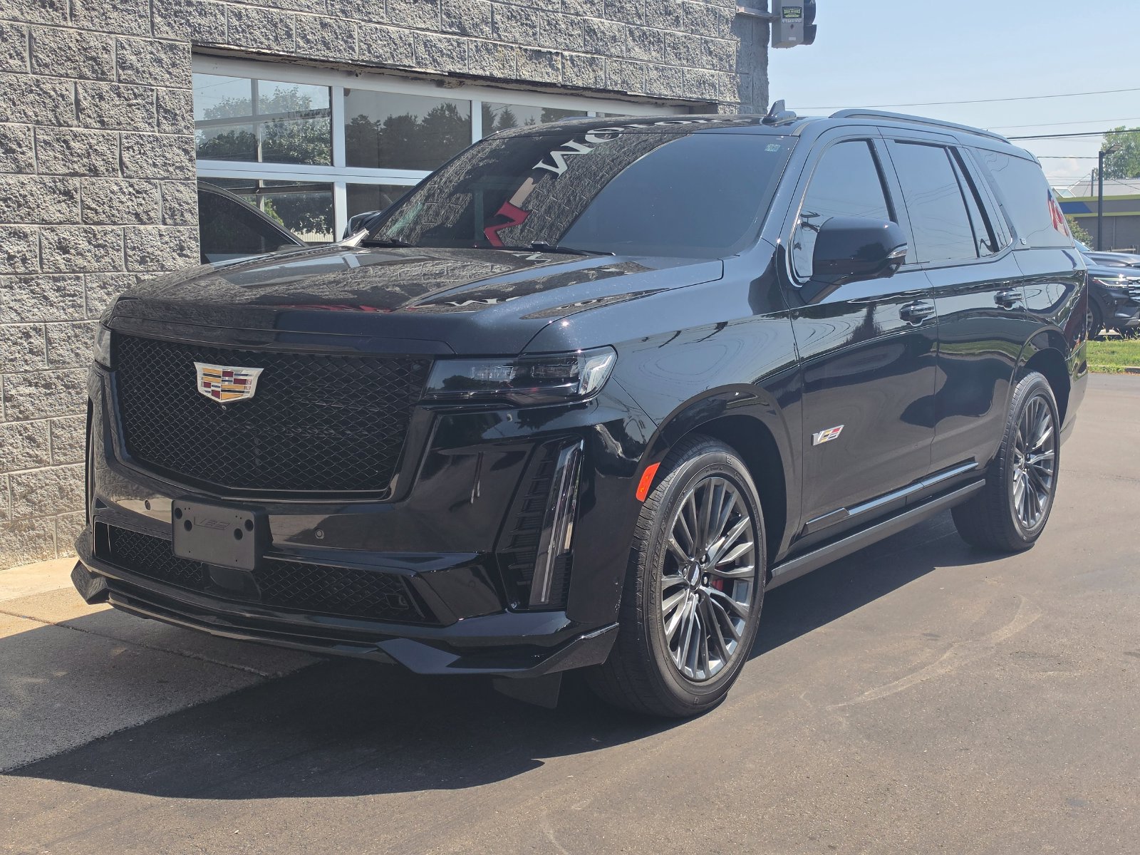 Used 2023 Cadillac Escalade V AWD/4WD image 1