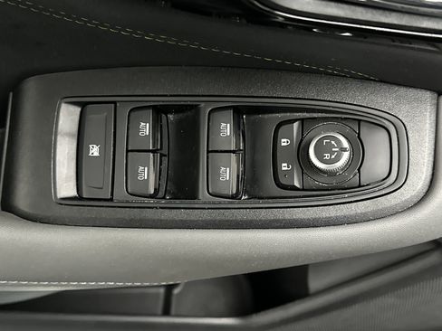 Certified 2025 Subaru Outback Onyx Edition image 19