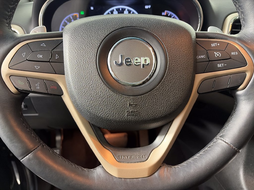 Used 2015 Jeep Grand Cherokee Altitude AWD/4WD image 16
