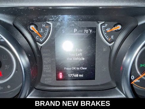 Used 2022 Jeep Wrangler Sport AWD/4WD image 8