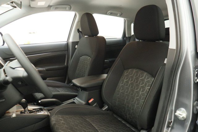 New 2027 Mitsubishi Outlander Sport FWD image 7