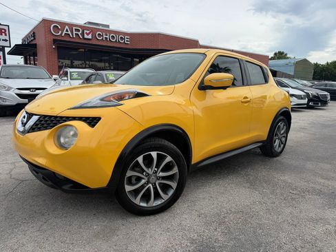 Used 2017 Nissan Juke SL w/ Interior Illumination Package AWD/4WD image 1