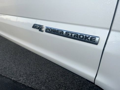 Used 2020 Ford F350 Limited image 5