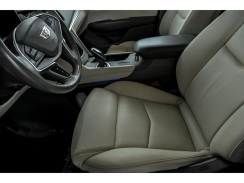 Used 2018 Cadillac XT5 Luxury w/ Driver Awareness Package image 11