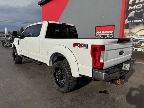 Used 2019 Ford F250 Lariat w/ Lariat Value Package image 11