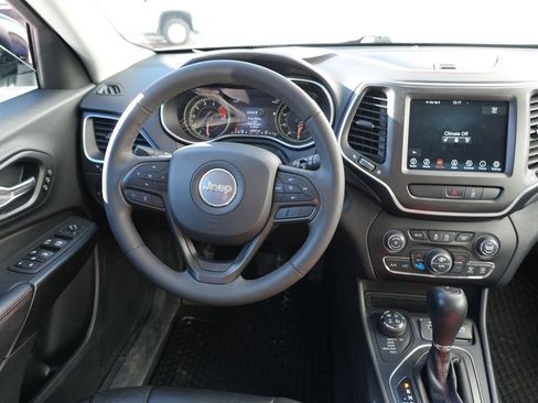 Used 2022 Jeep Cherokee Trailhawk w/ Premium Leather Package image 21