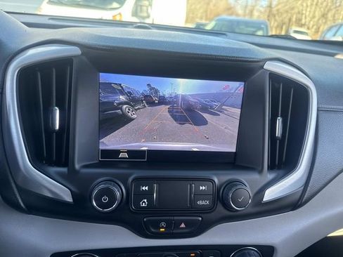 Used 2023 GMC Terrain SLT image 26