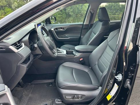 Certified 2025 Toyota RAV4 XLE Premium FWD image 14