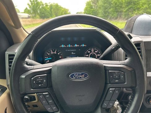 Used 2020 Ford F150 XLT w/ Equipment Group 302A Luxury image 6