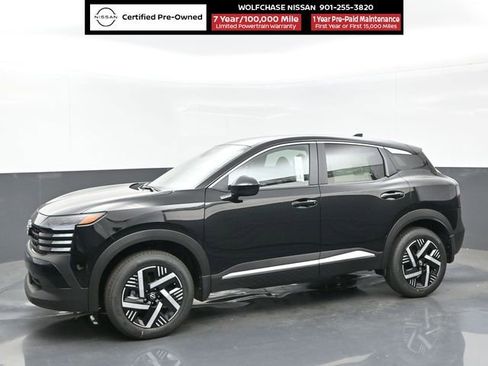 Used 2025 Nissan Kicks SV image 2