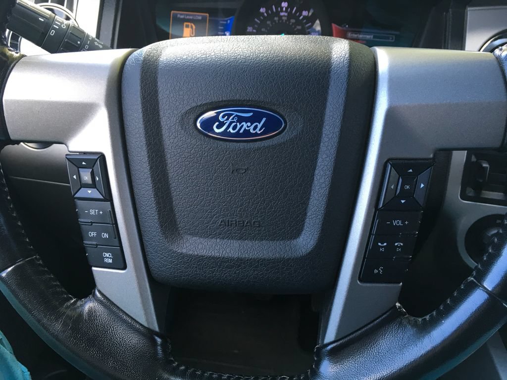 Used 2017 Ford Expedition Limited w/ Equipment Group 301A AWD/4WD image 16