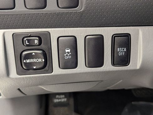 Used 2015 Toyota Tacoma 4x4 Double Cab image 13