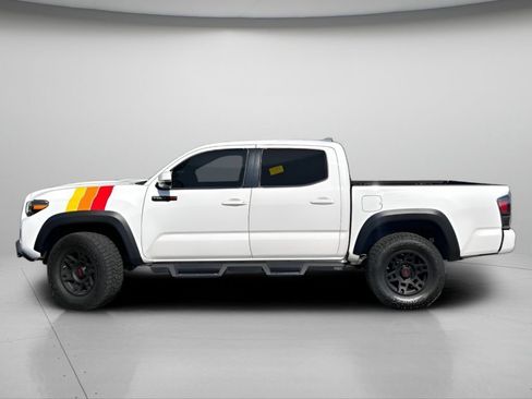 Used 2021 Toyota Tacoma TRD Pro AWD/4WD image 12